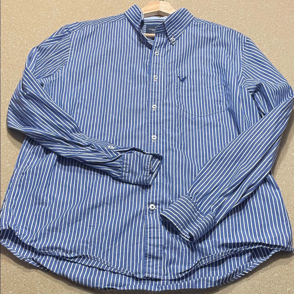 American Eagle Outfitters Blue & White Vertical Stripe Button-Down Shirt